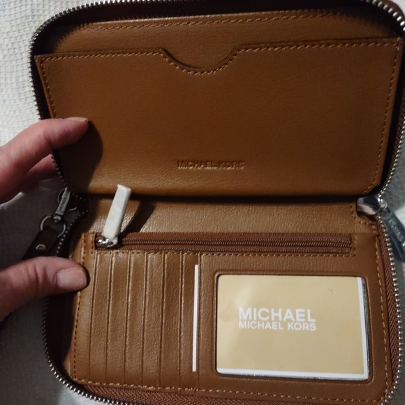 Michael Kors Wristlet Wallet - Picture 3 of 3